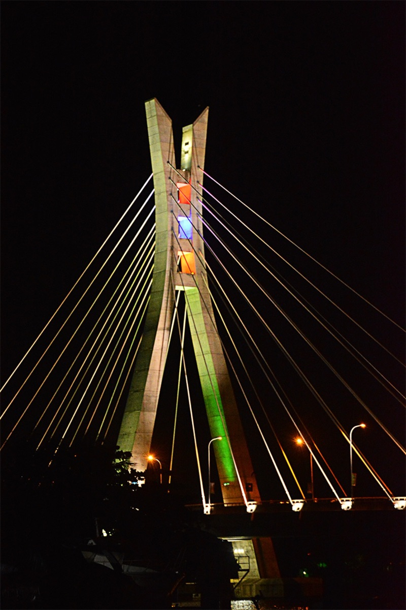 The Lekki–Ikoyi Link Bridge lit at night